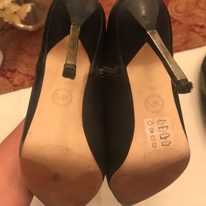 Michael Kors Shoes - Michale Kors booties Michael Kors Shoes - Michale Kors booties